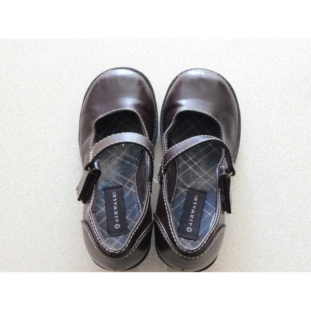 AIRWALK Girls Hook & Loop Closure Dress Up Shoes Brown Size 10
